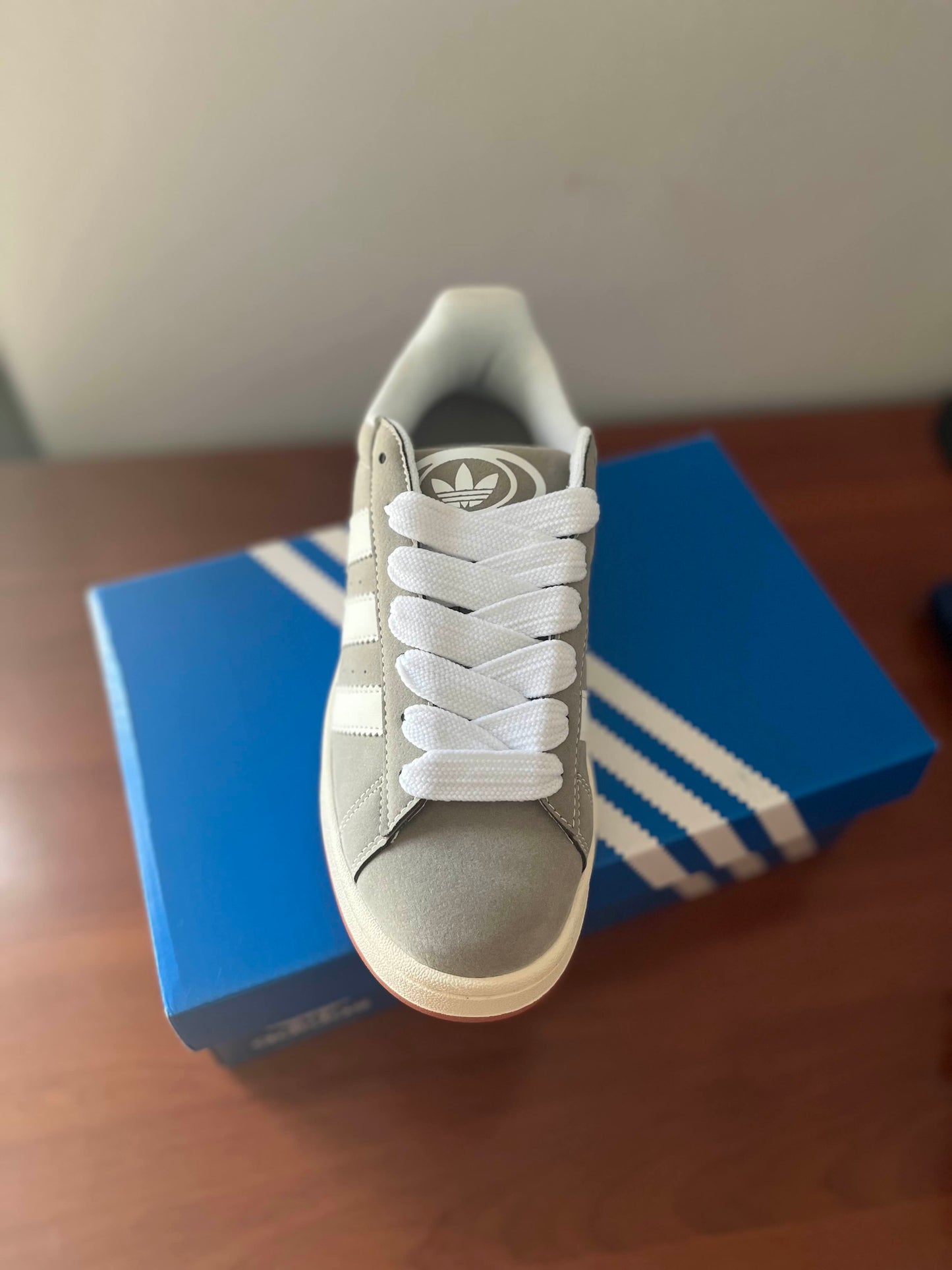 Adidas campus